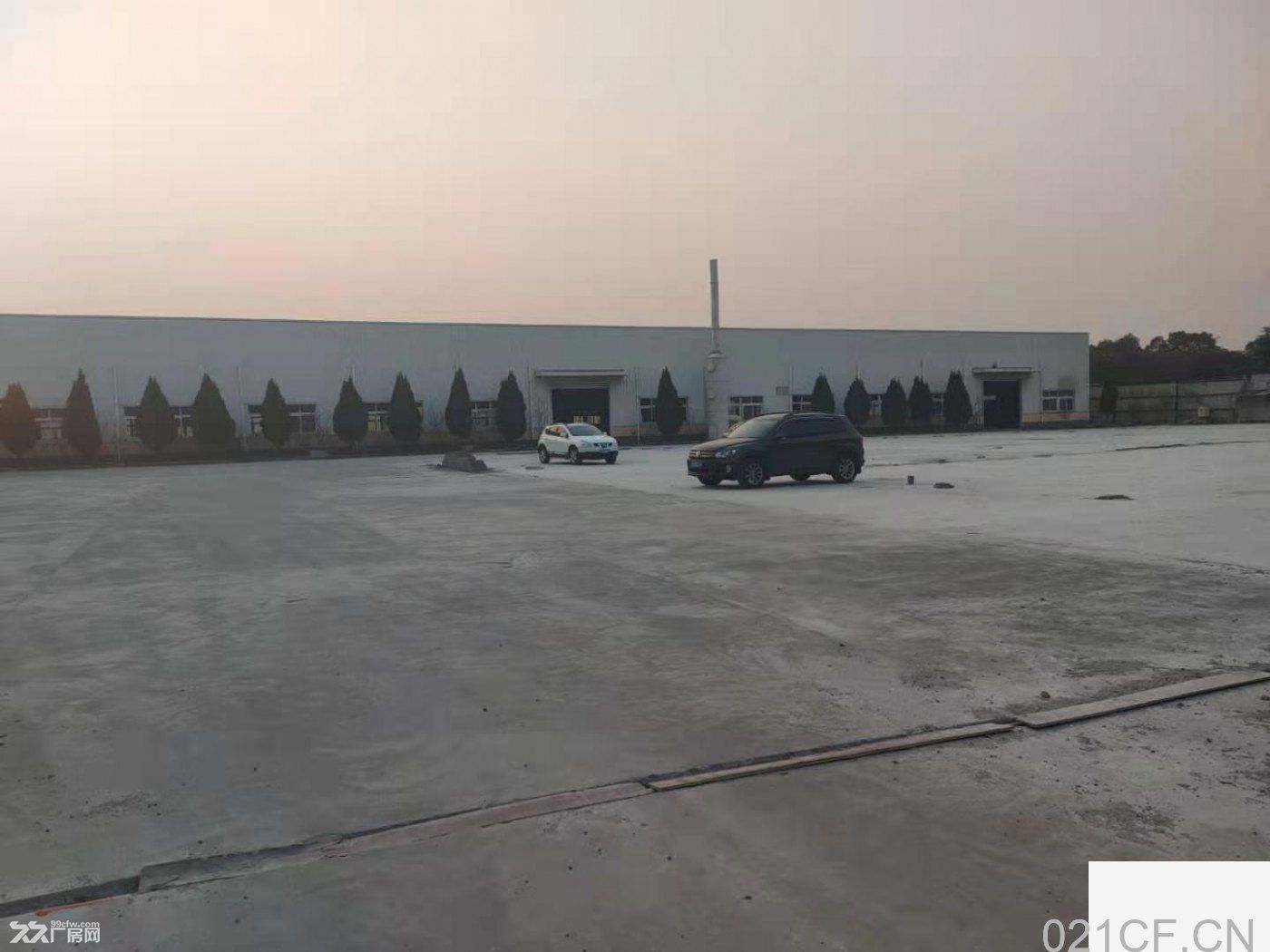 上海嘉定恒翔路 高平台仓库30000可分租独门独院形象好 仓库出租厂房出租｜首层9米层高