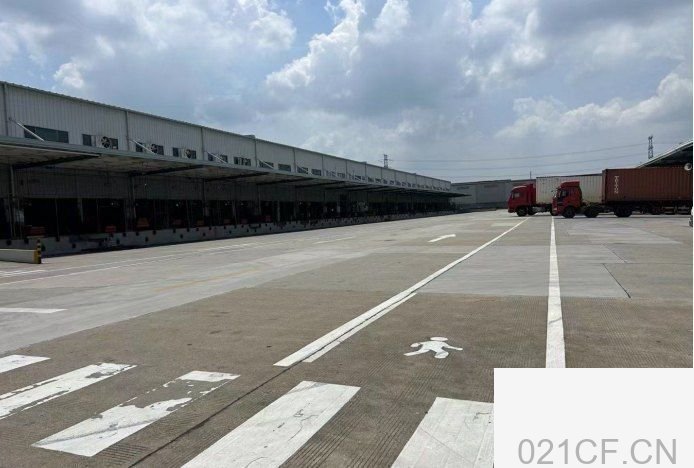 上海宝山 宝山杨行食品汽车配件高台仓库出租12500平分租2千平起 仓库出租厂房出租｜首层10.5米