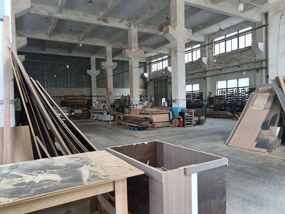 【重点】湖州新安高速出口单层小厂房出租，首层4米层高