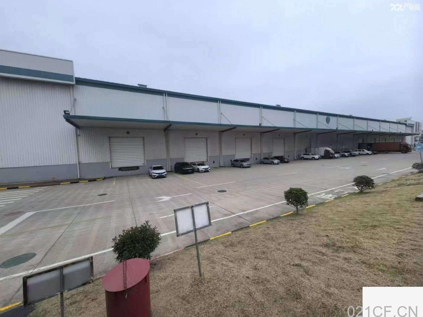 上海金山 金山区廊下电商物流2000平到2.9万平丙二类高台库仓库出租 仓库出租厂房出租｜首层10米