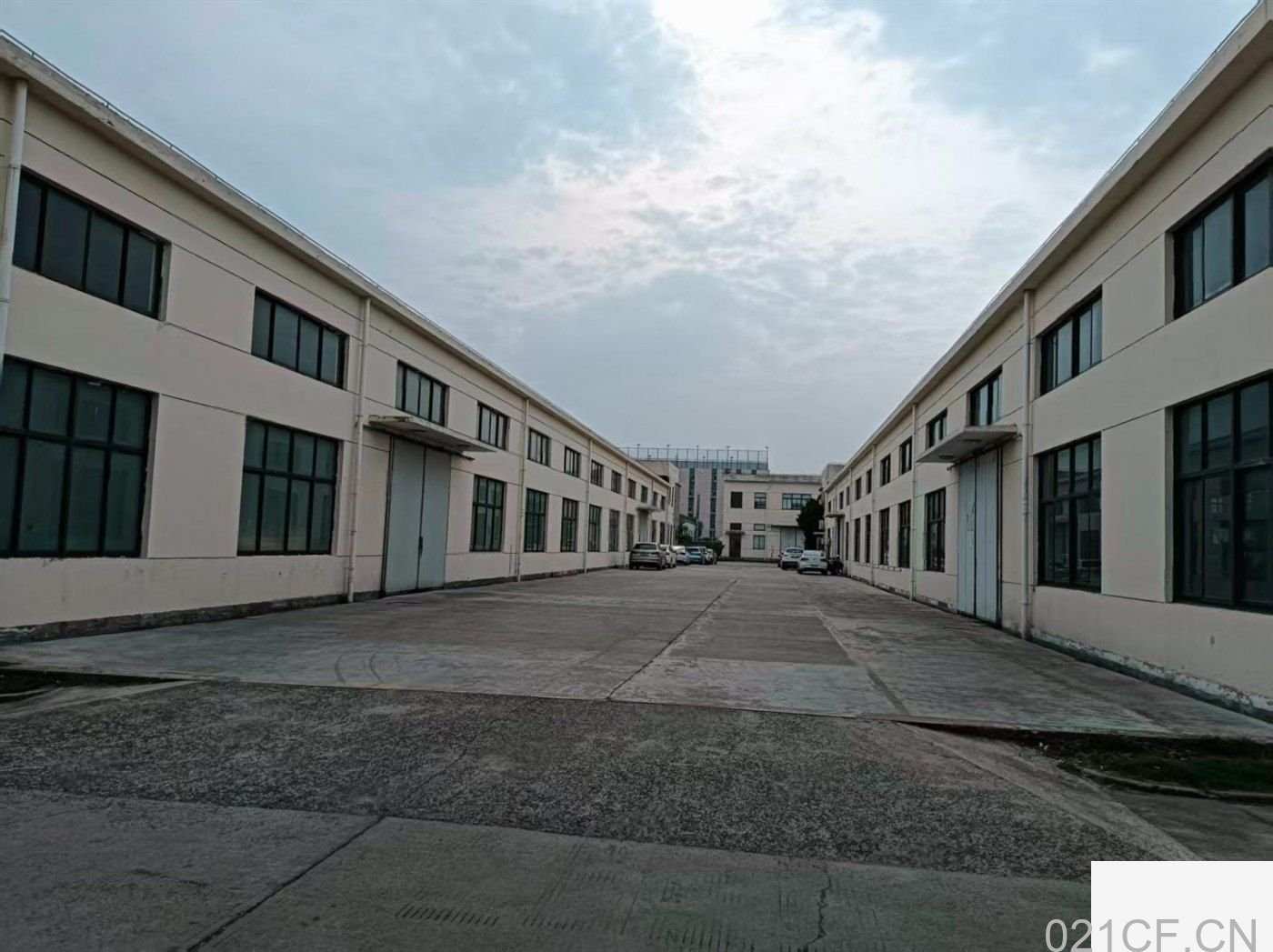 上海青浦 可分租，青浦华新单层厂房1500平1800平2000平可按需分租厂房出租，配套完善