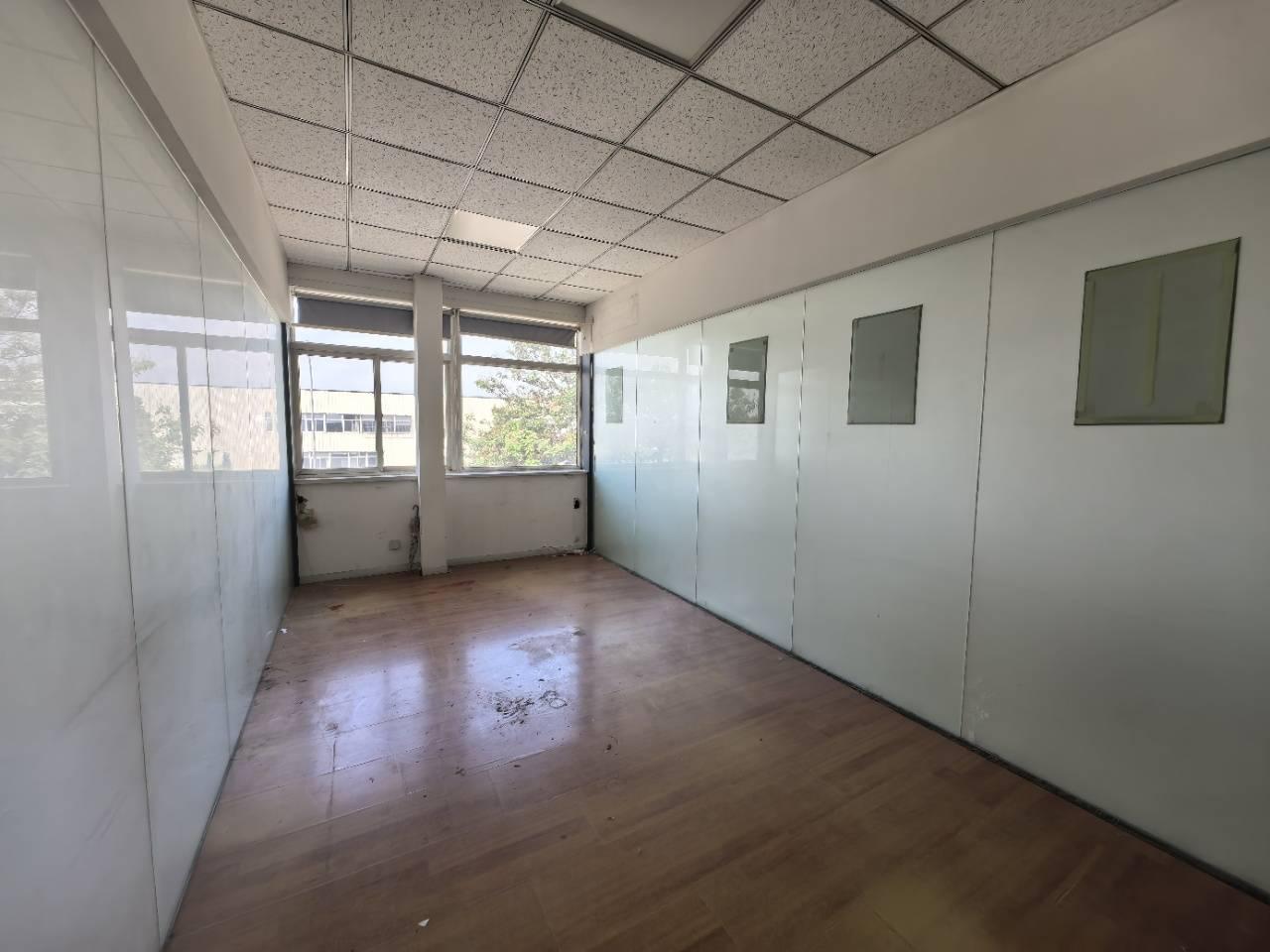 天津西青赛达园10B办公区