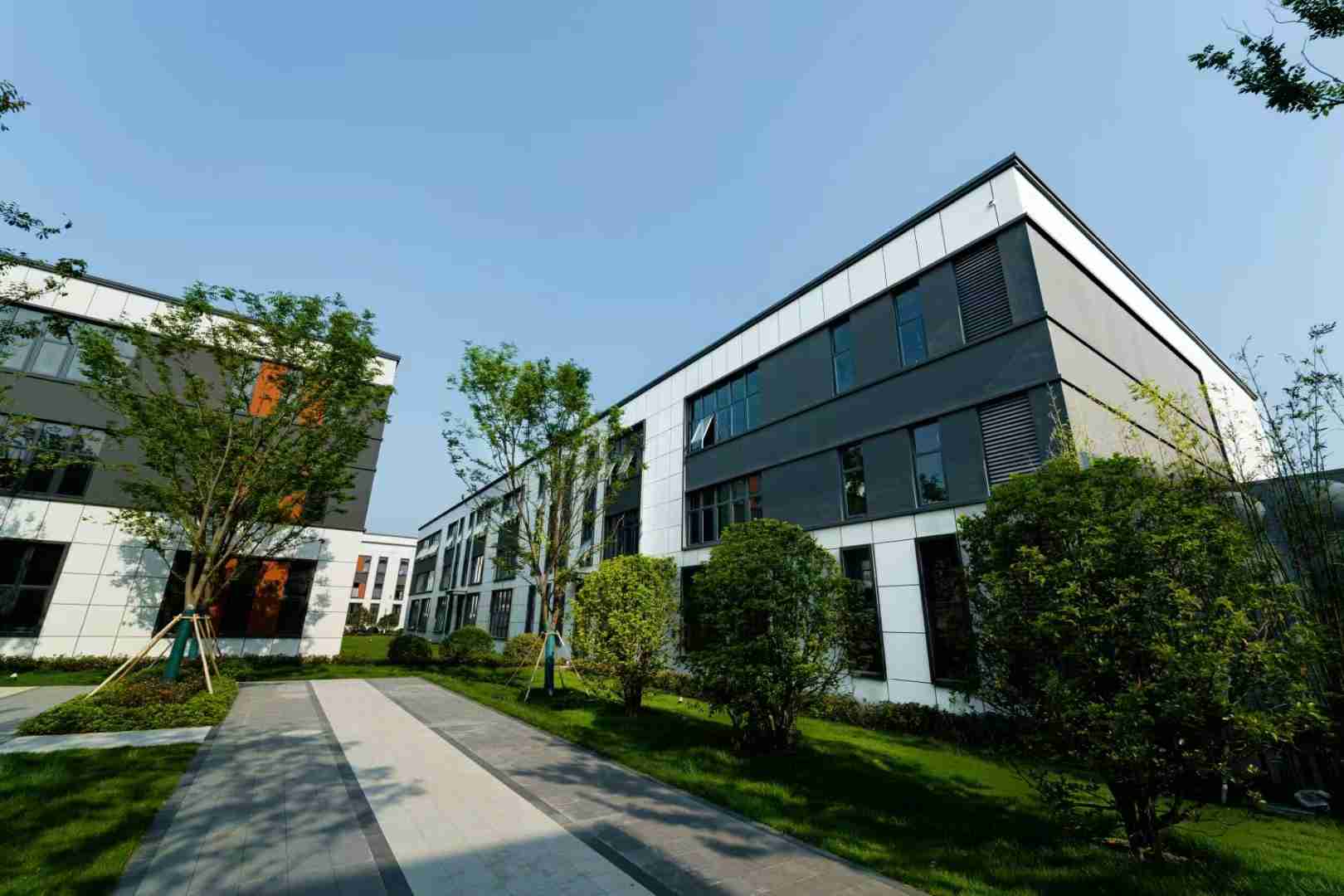 【重点】开发区南昌金沙三路江西省县小蓝经济开发区富山大道1089号同城信息）小蓝工业园富山大道独仓库厂房出租