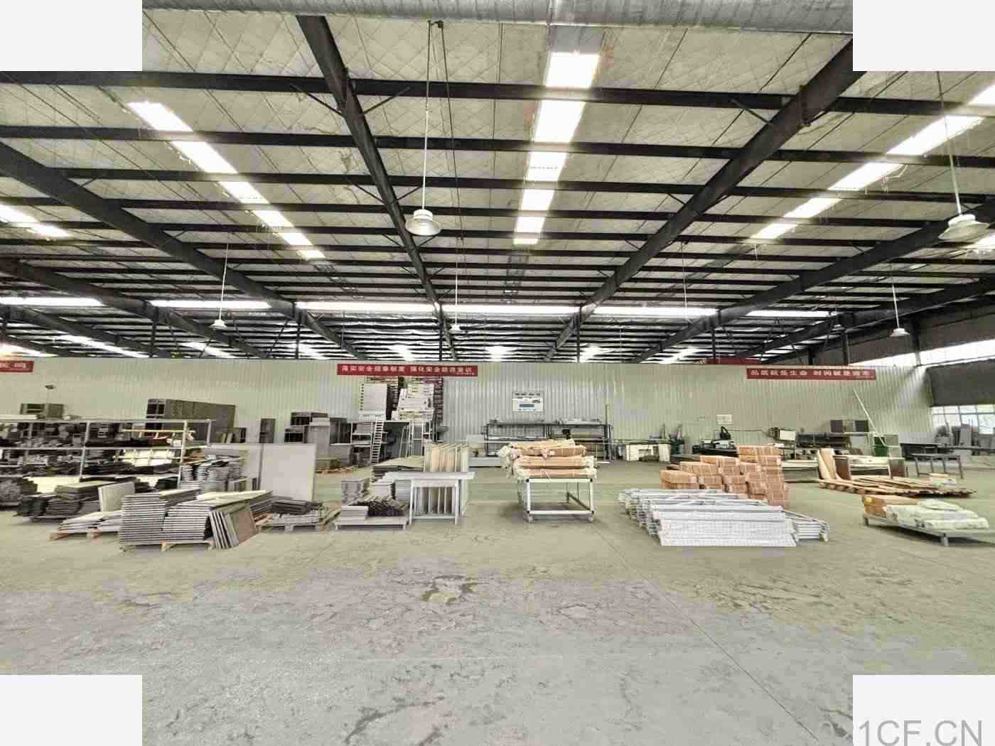 【重点】工业园成都 温江工业园2300平米厂房出租，配套成熟