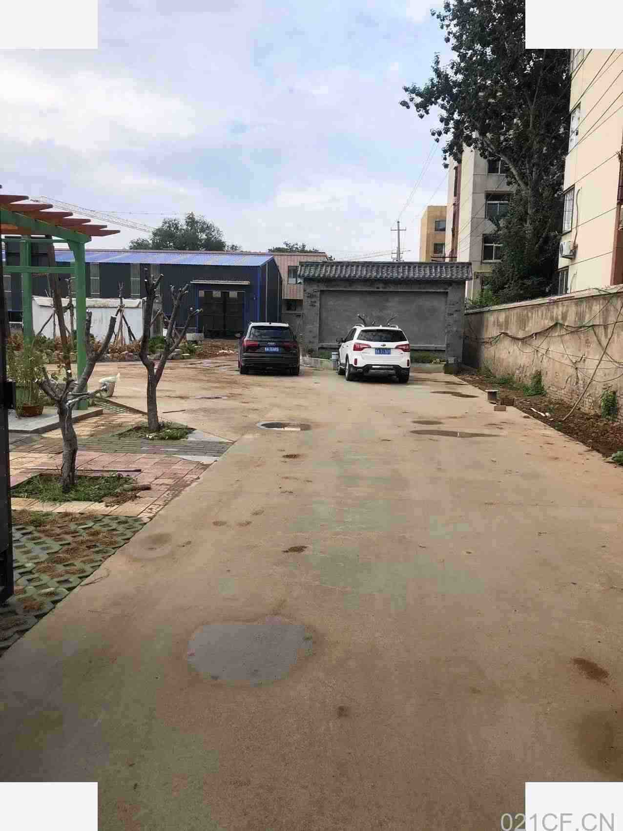 济南 9亩独立大院出售紧靠经十西路出入方便-长清平安厂房出售:首层6米层高