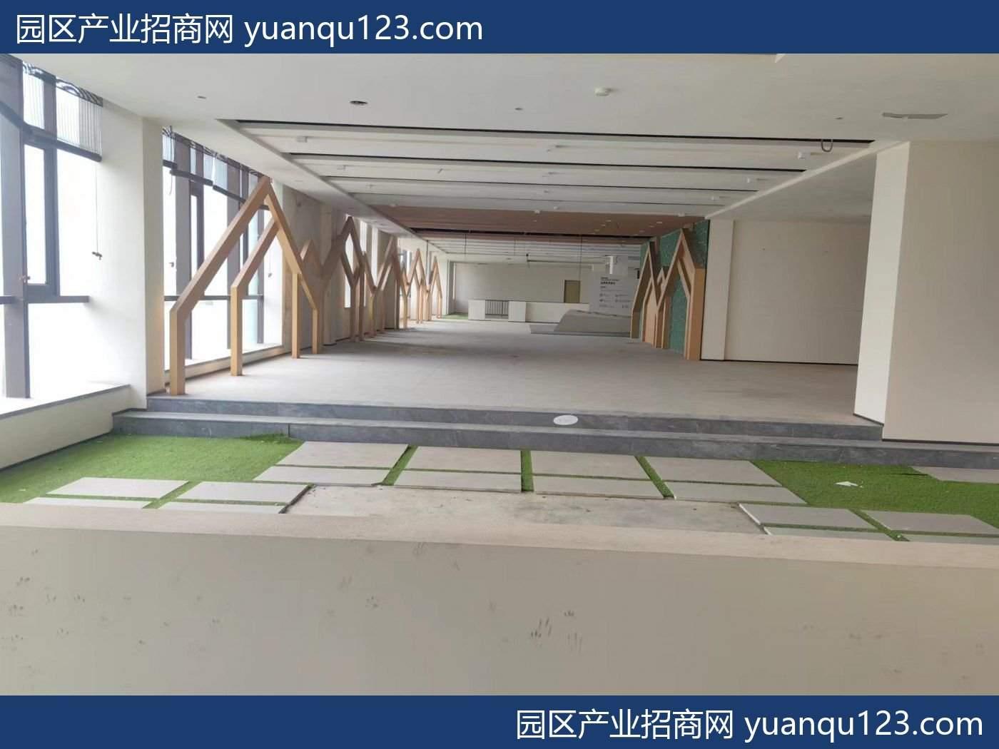 重庆 清仓甩租，大平层500-1400㎡精装厂房灵活租售-两江新区（新区）厂房出租：首层5米层高