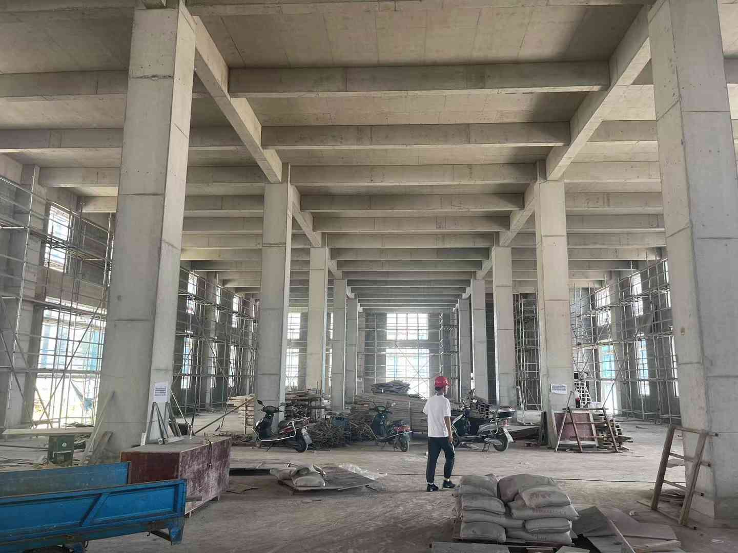 德阳（房东直租）房源14新津工业园区行车5t可分租可办环（工业园）3360平厂房出租：配套完善