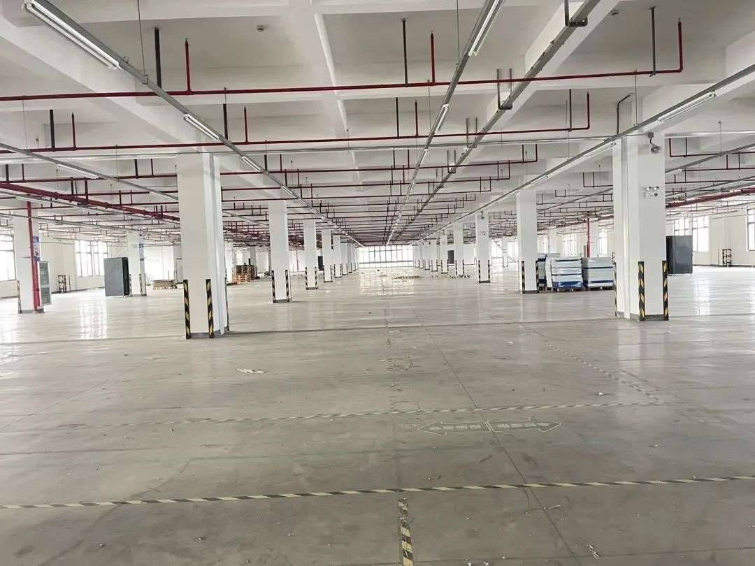 运城6800㎡ 自有7000平来厂房岀租,可分租。自有380v变压器两台,-运城盐湖厂房出租:首