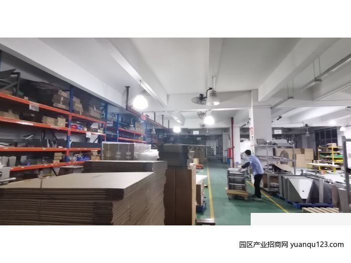 工业园深圳 龙华观澜松元轻轨站主干道工业园一楼二楼厂房各1580平方，交通方便，拎包入住-厂房出租