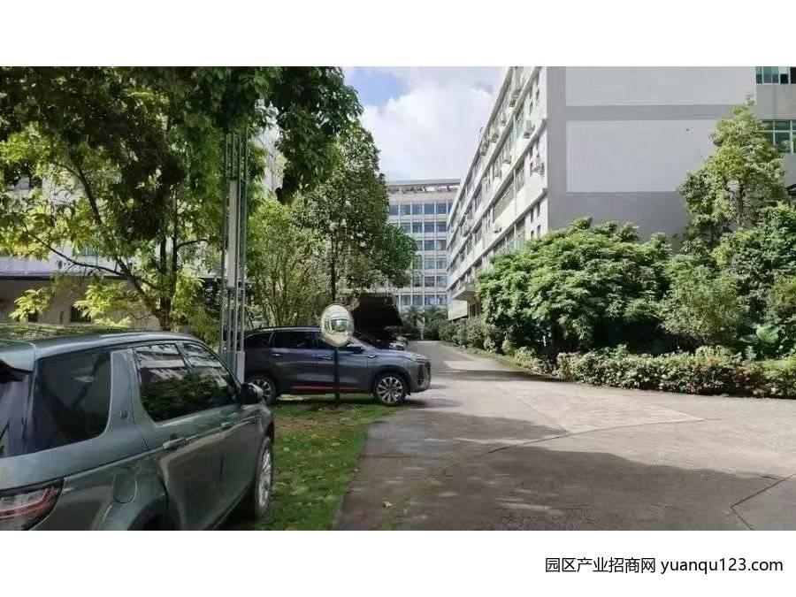 高新区31323㎡ 珠海香洲周边路高新区厂房建筑面积31323平方，股权转让9500万厂房出售：首层