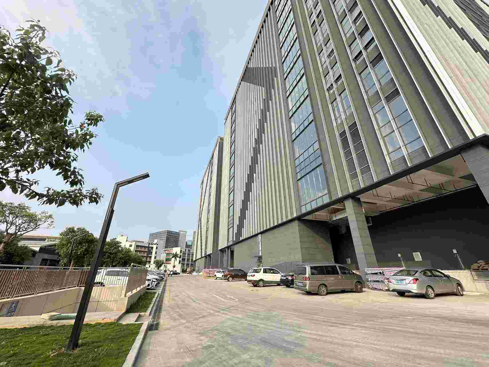 深圳光明工业上楼厂房园区道路