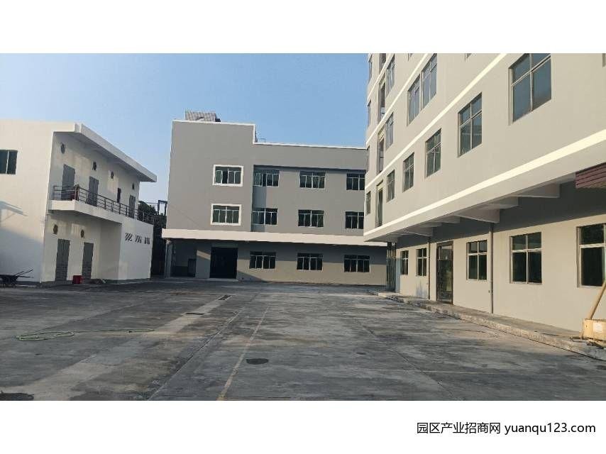 厂房出租，【优质】东莞寮步产业园分租二楼2800平方每平方11元