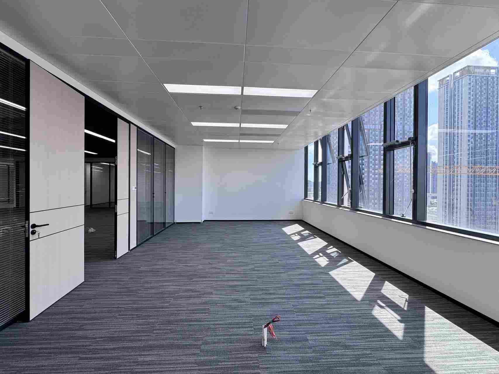 深圳龙华龙胜办公室实景