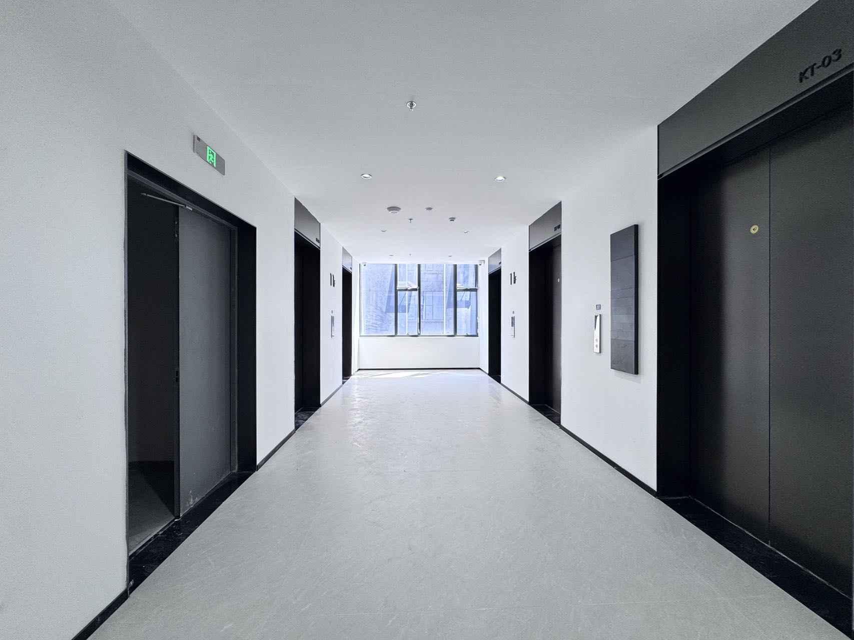 深圳龙华龙胜办公室实景