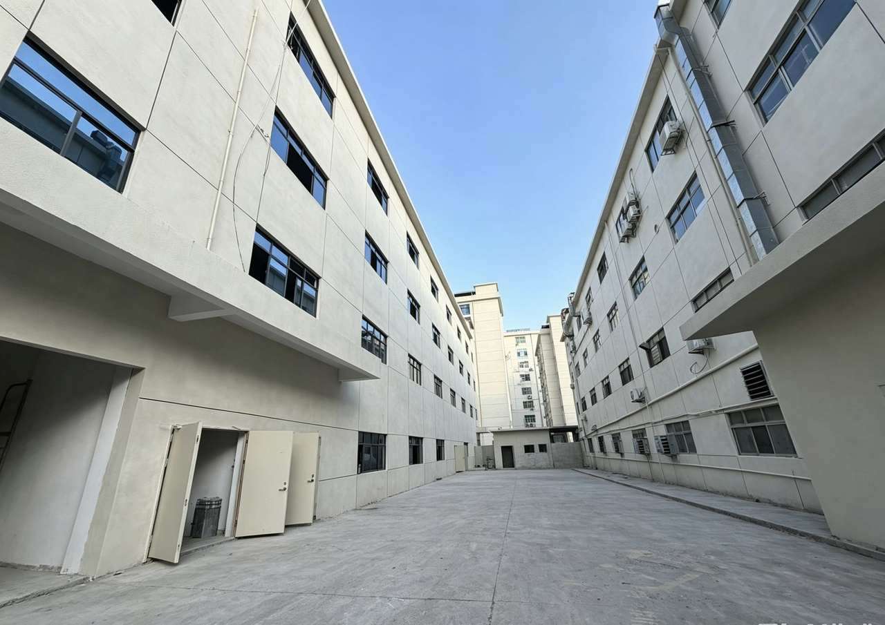 深圳宝安西乡固戍独门独院厂房出租4800㎡四层带2吨货梯 - 园区产业招商网