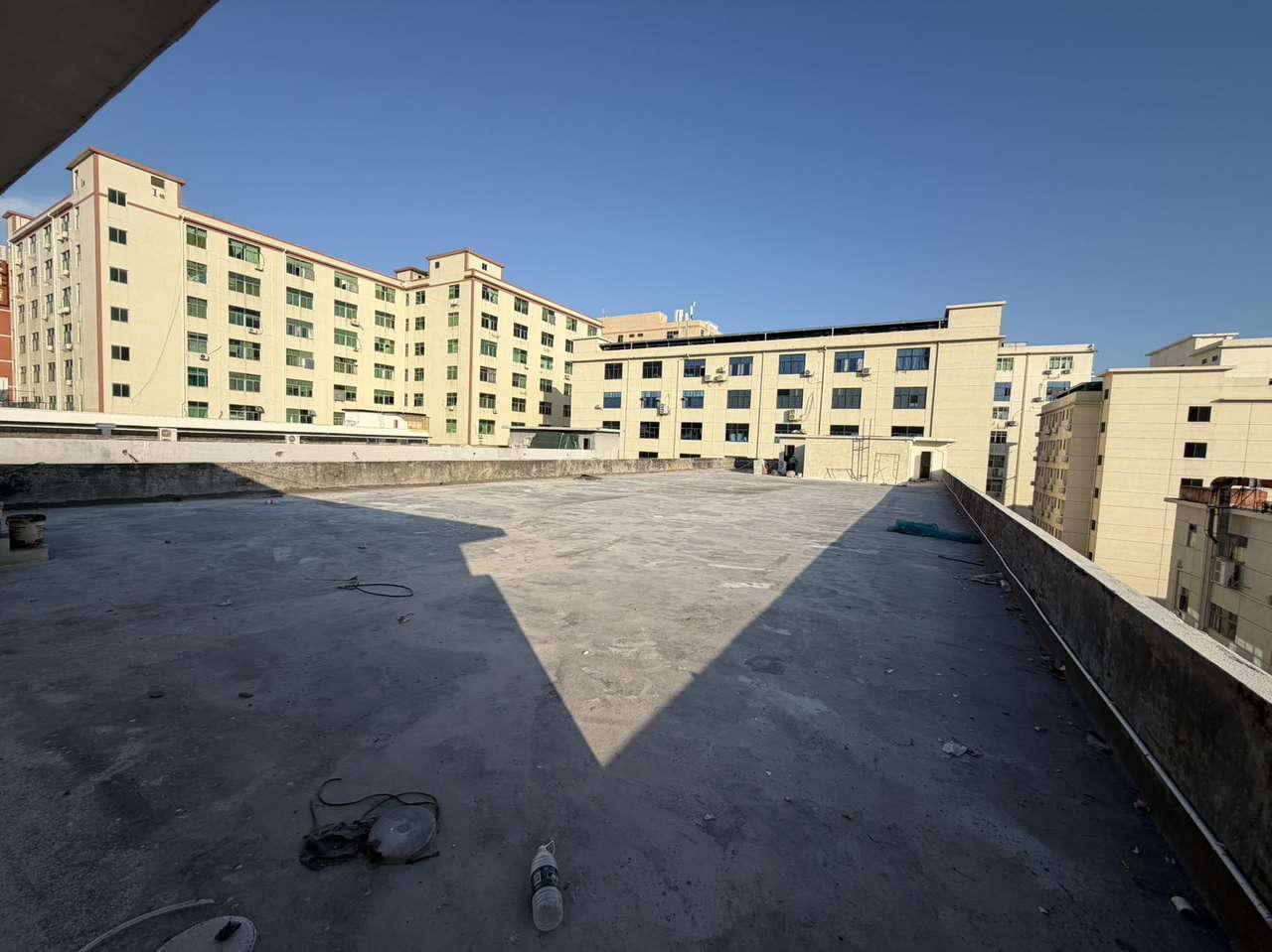 深圳宝安西乡固戍厂房楼顶实景