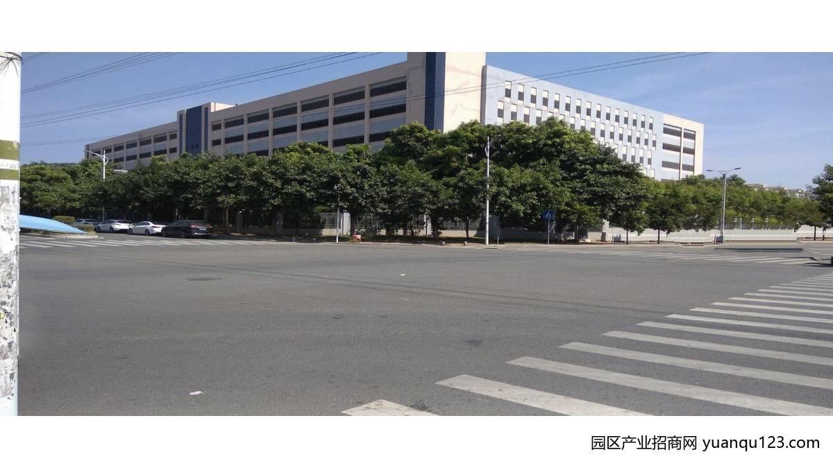 东莞市黄江镇６３００平方米一楼厂房出租（可定制）