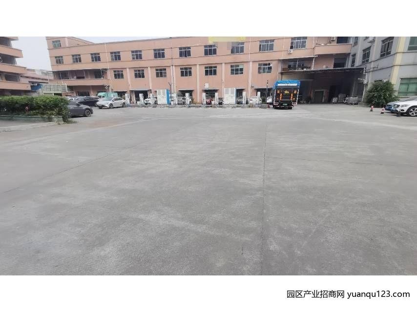 东莞松山湖大道寮步新出租客分租楼上一层(配套齐全)