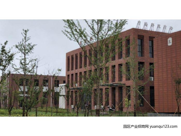周边配套实景