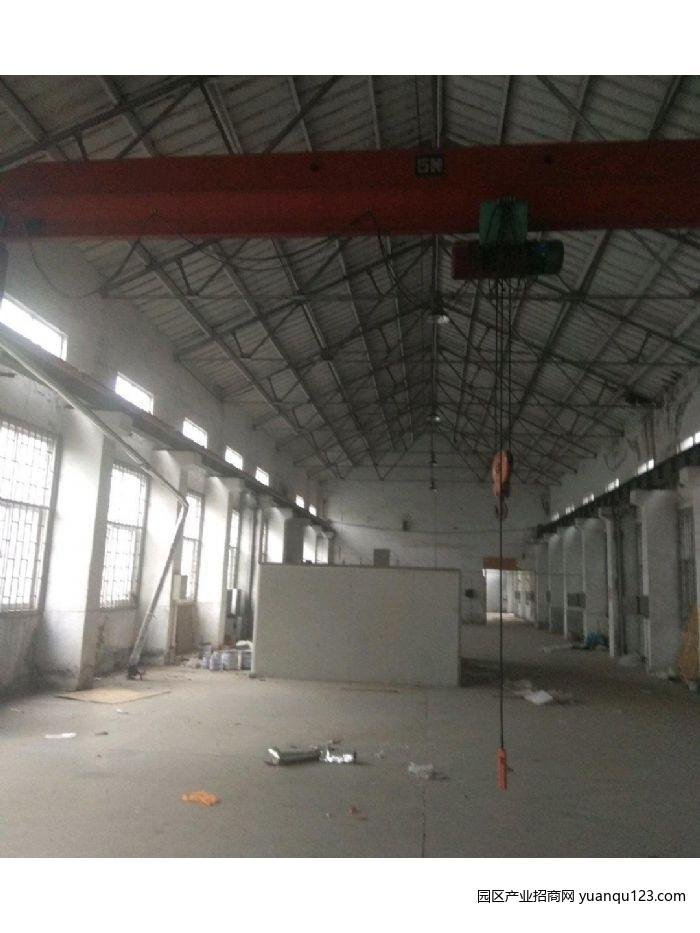 堰桥900平带行车5吨方便进出可做木业-无锡惠山惠山堰桥街道厂房出租（实地看房）