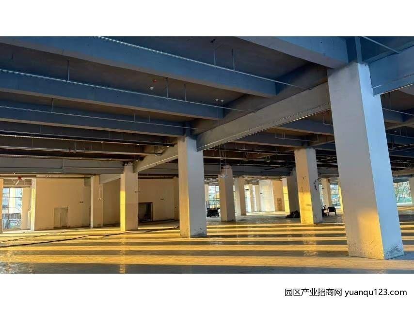 周边配套实景