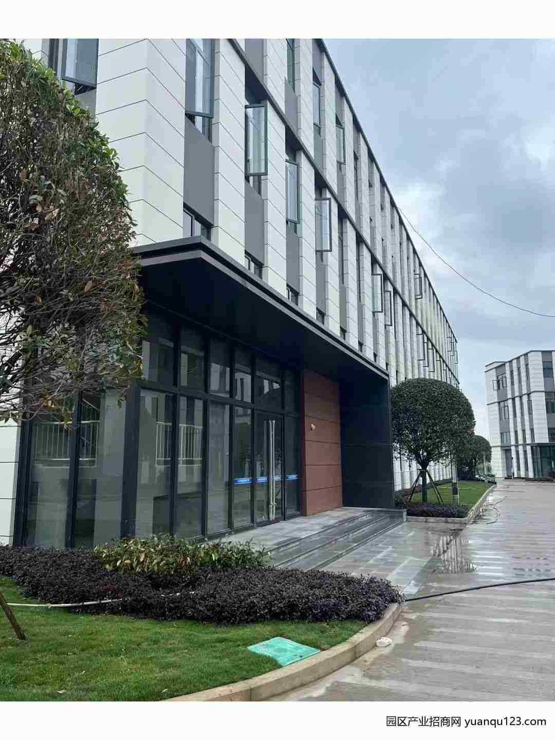 西区电子产业园生产研发总部办公全新招租中-成都高新西区厂房出租（实地看房）