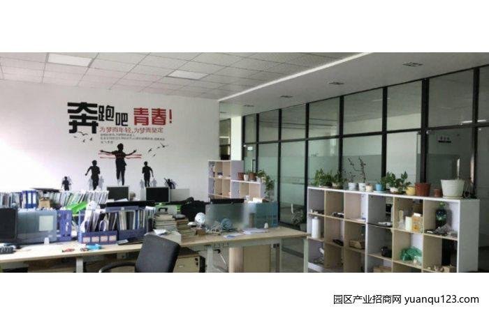 周边配套实景