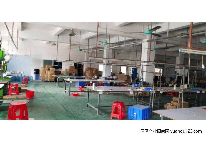 大连中山水电线路岐江公路1200平方厂房现成办公室水电齐全，厂房出租（实地看房）