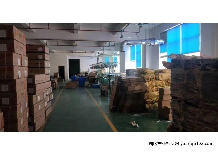 大连中山曹三五金灯饰城附近三楼标准650方办公厂房，厂房出租（配套齐全）