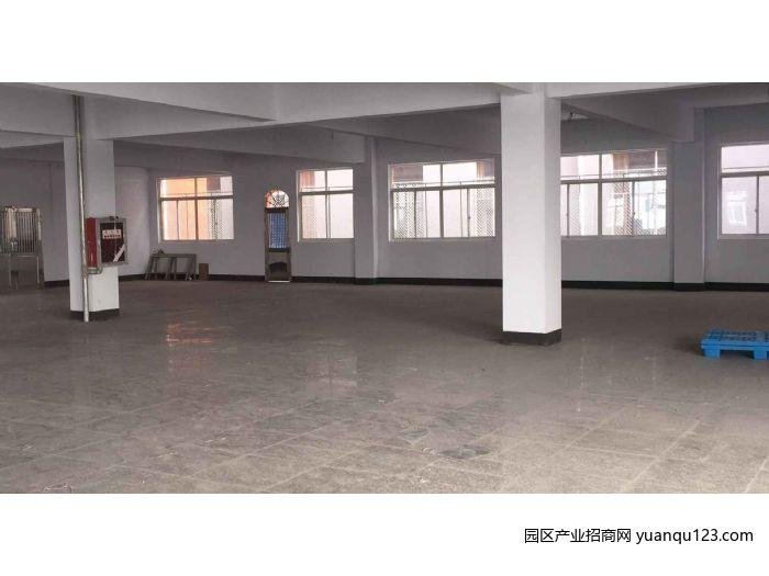 丹东东港厂区道路附近6000平方米一栋四层标准新厂房低价出租（推荐优选）