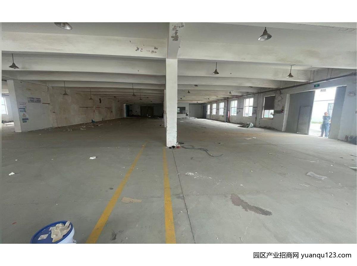 中山三角姚庄家具厂房捡漏、、一楼20元/平，租金好谈，随时进场，厂房出租（可定制）