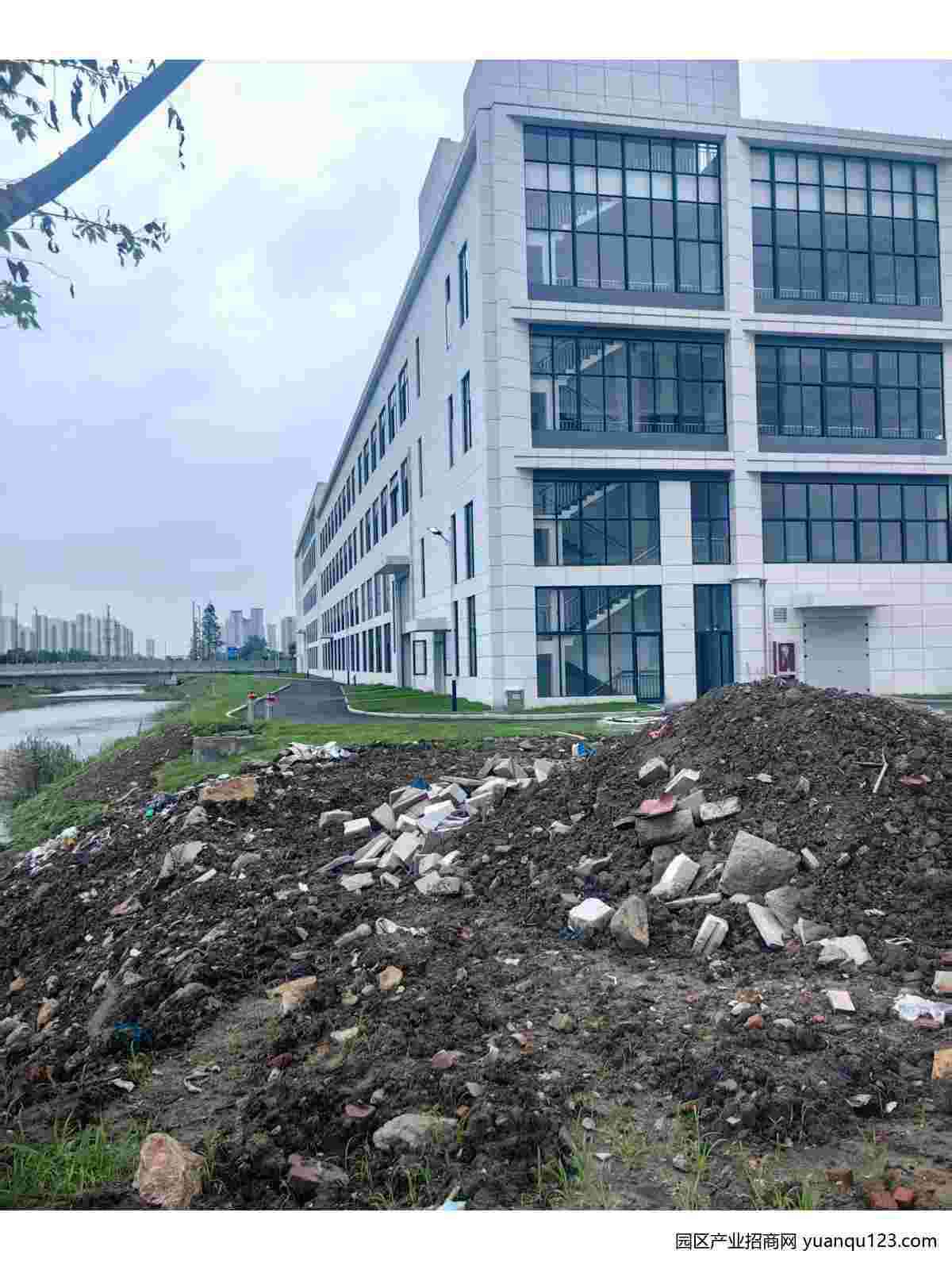 周边配套实景