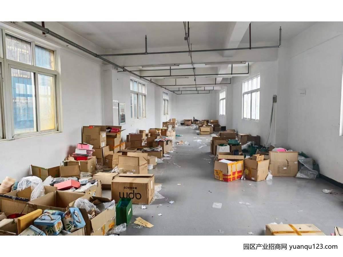 国企房东汉口核心区域产房二楼290可办公无中介费-武汉江汉汉三镇常青厂房出租（推荐优选）