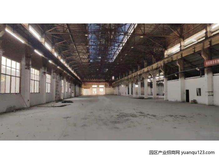 青山武钢制造园8000平米钢构厂房配行车20吨配套齐全-武汉青山厂前厂房出租（推荐优选）