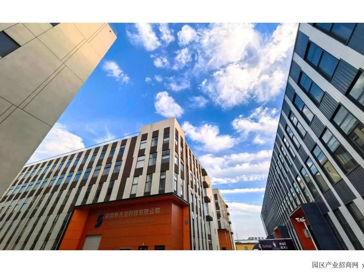 中山三角蜀经开，全新开发区丨房东直租，单价低丨园区配套宿舍丨楼上承重1t每平，配电足，厂房出租（多图