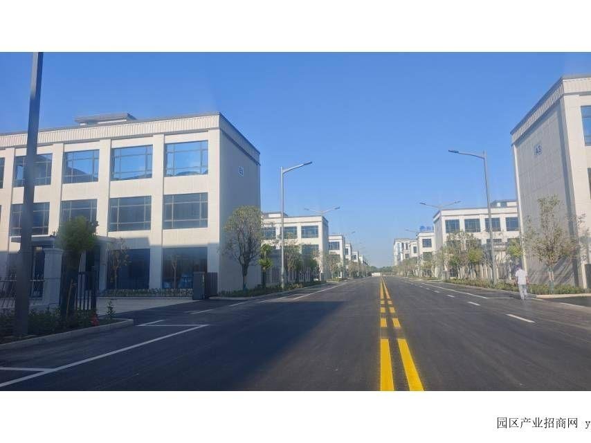 西安沣西新城高标准单层基地，距离三桥20分钟，厂房出租（实地看房）
