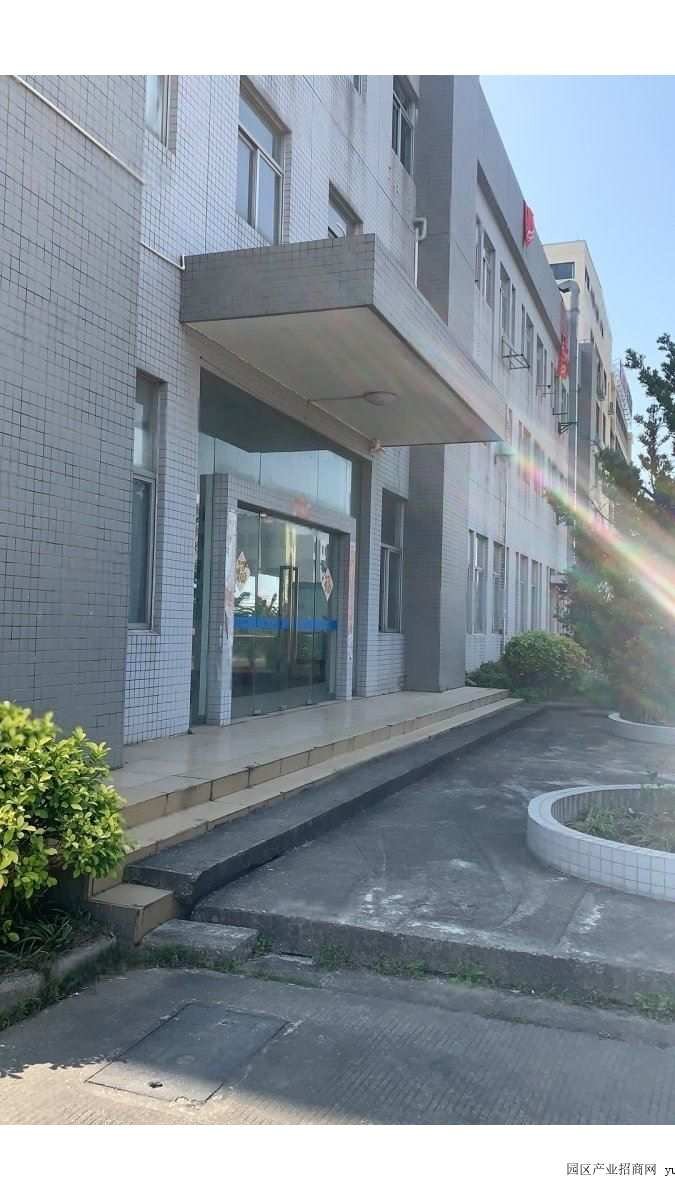 周边配套实景