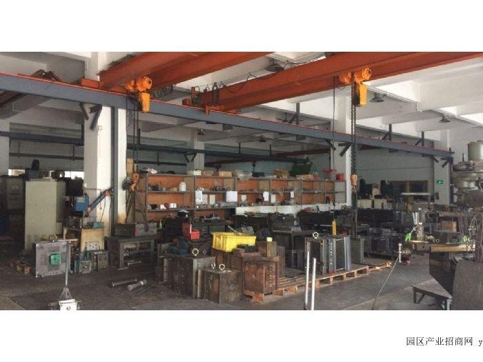 出租五金/塑胶厂房一楼1100平方、有办公室-东莞凤岗凤岗沙岭车站厂房出租（实地看房）