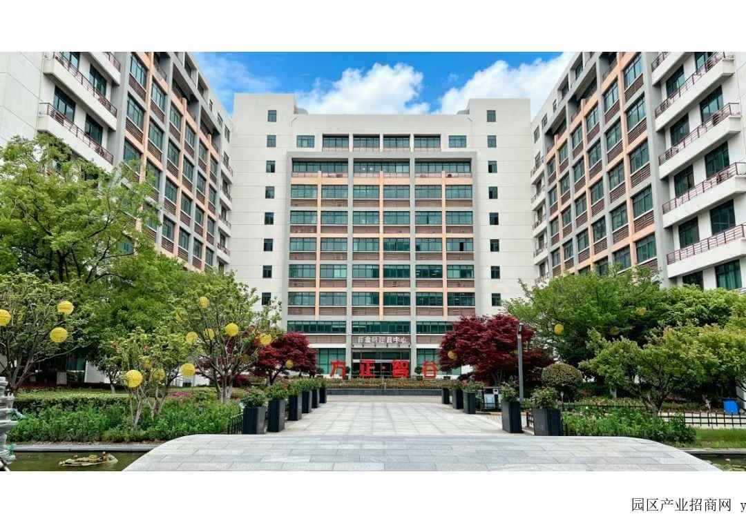 小面积57平，2500元/平/月；精装修拎包办公，国金中心东沙湖附近-苏州园区湖东厂房出租（多图实拍