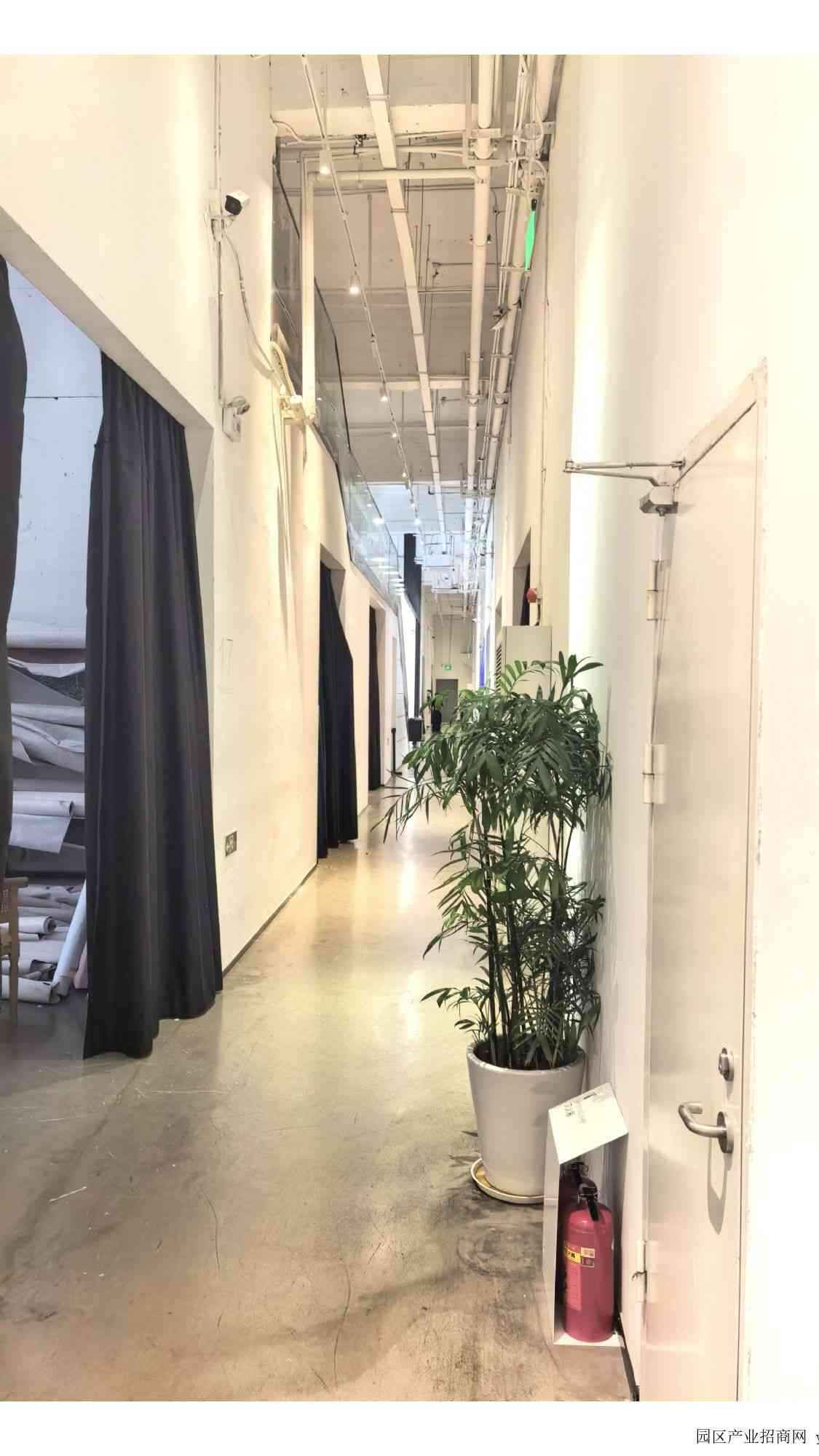 周边配套实景