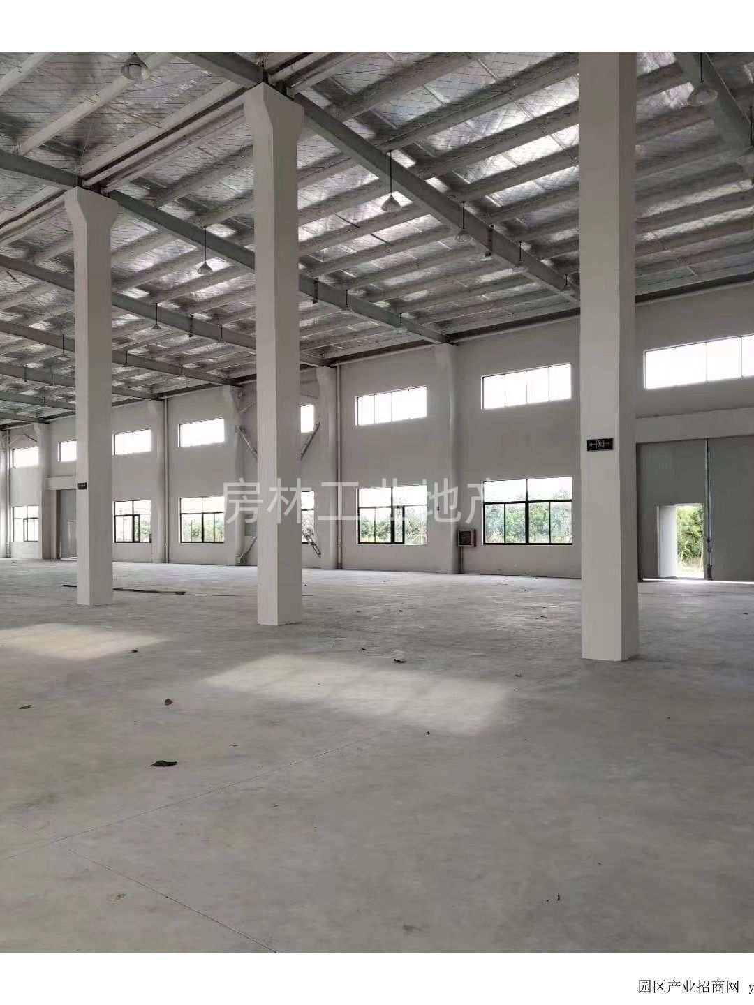 南通启东石港镇全新厂房配套住宿,食堂,宿舍.手续齐全，厂房出租（实地看房）