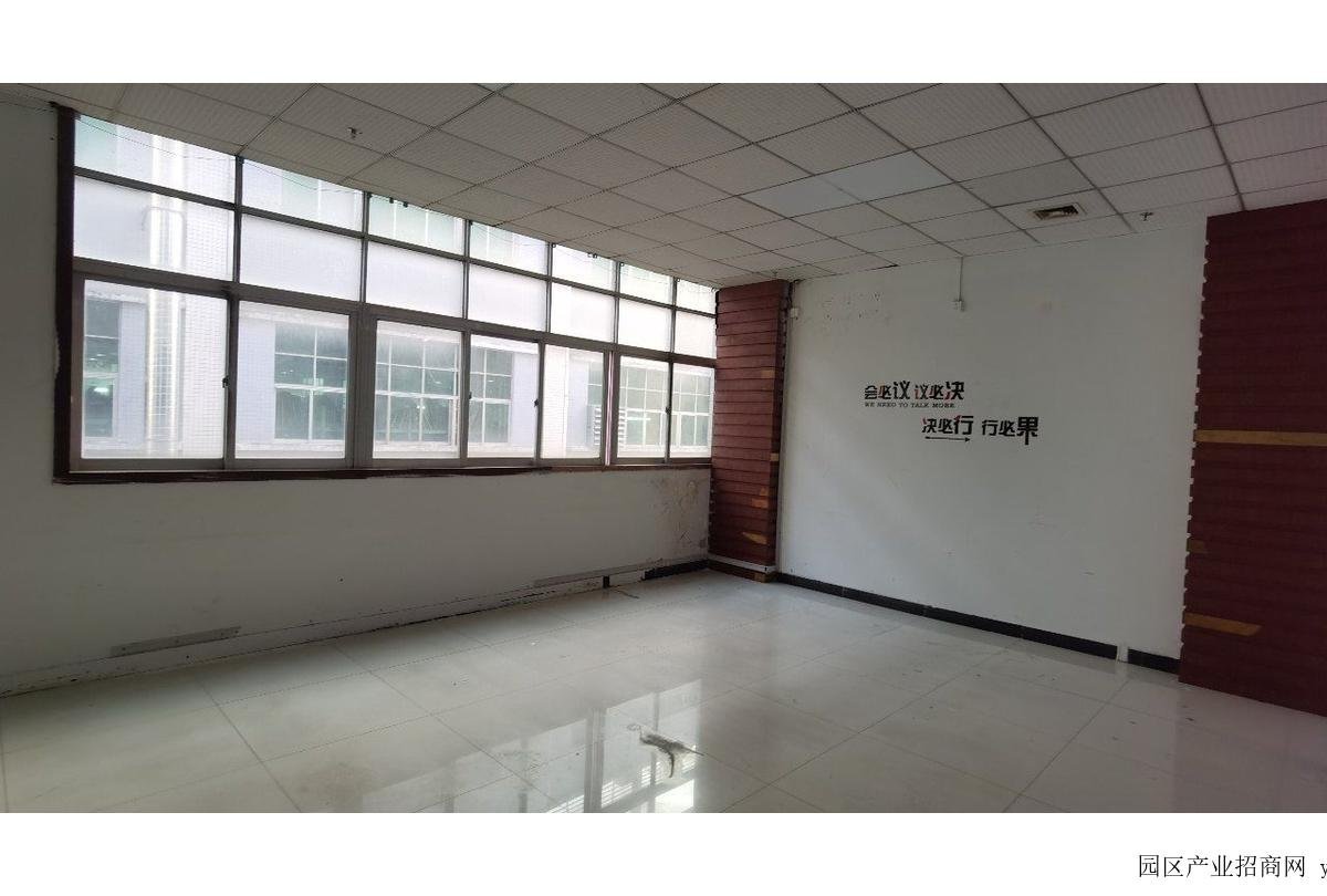 周边配套实景