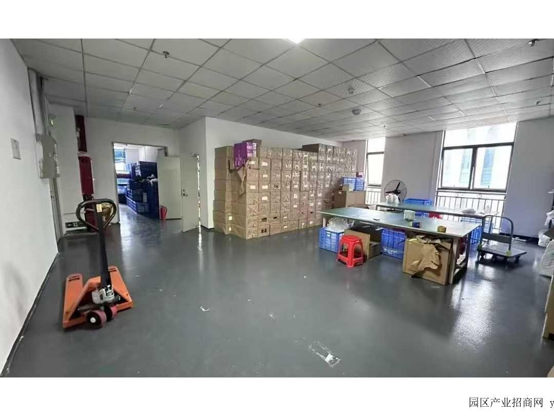 周边配套实景