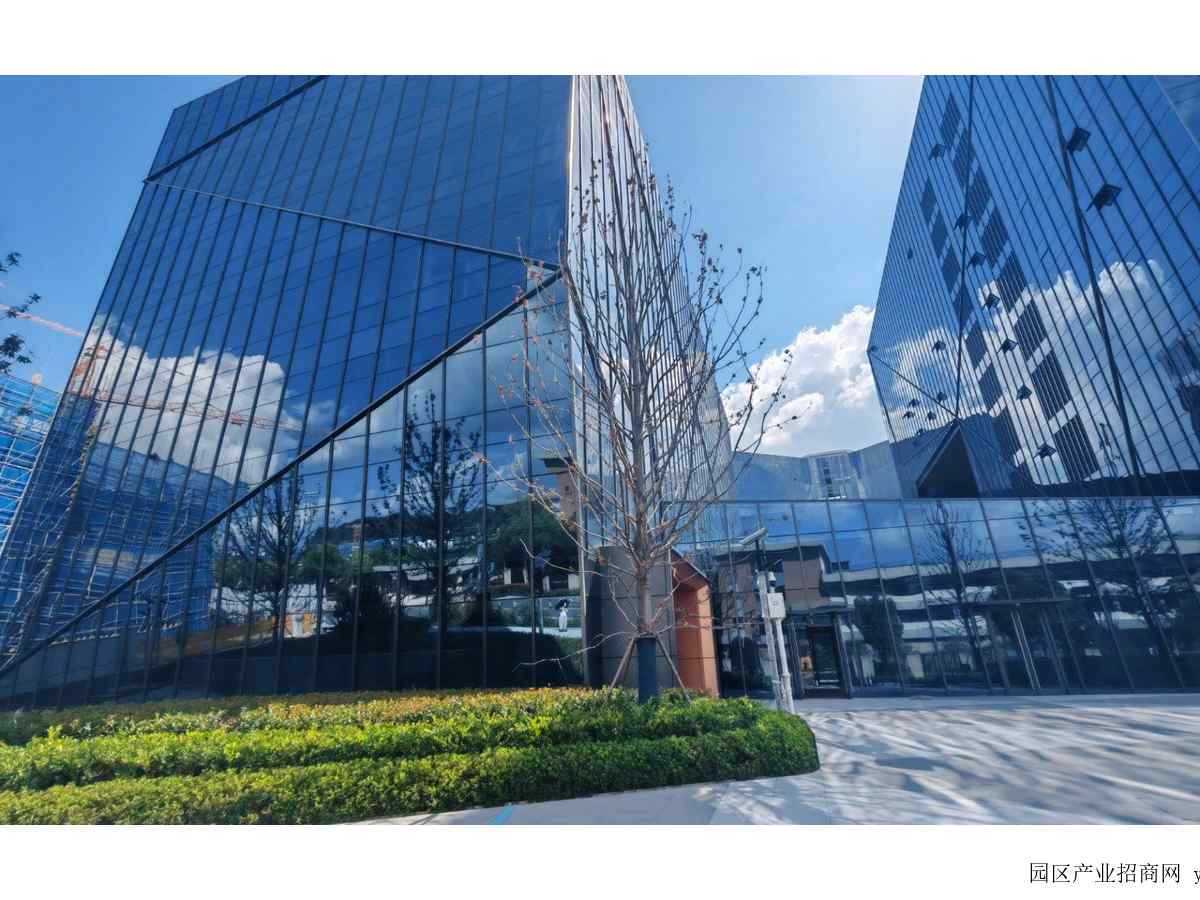周边配套实景
