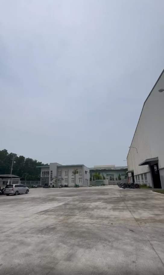 越南西宁省边沥富安盛工业区9599平米厂房出租 檐高12米带3台行车