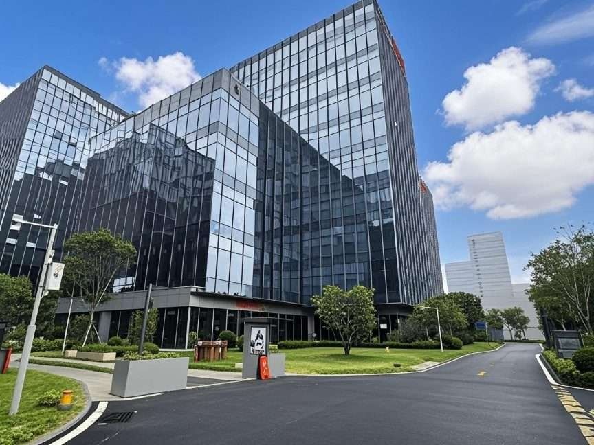 广州黄埔科学城香雪地铁口甲级写字楼出租 100-300方灵活分割（配套齐全）