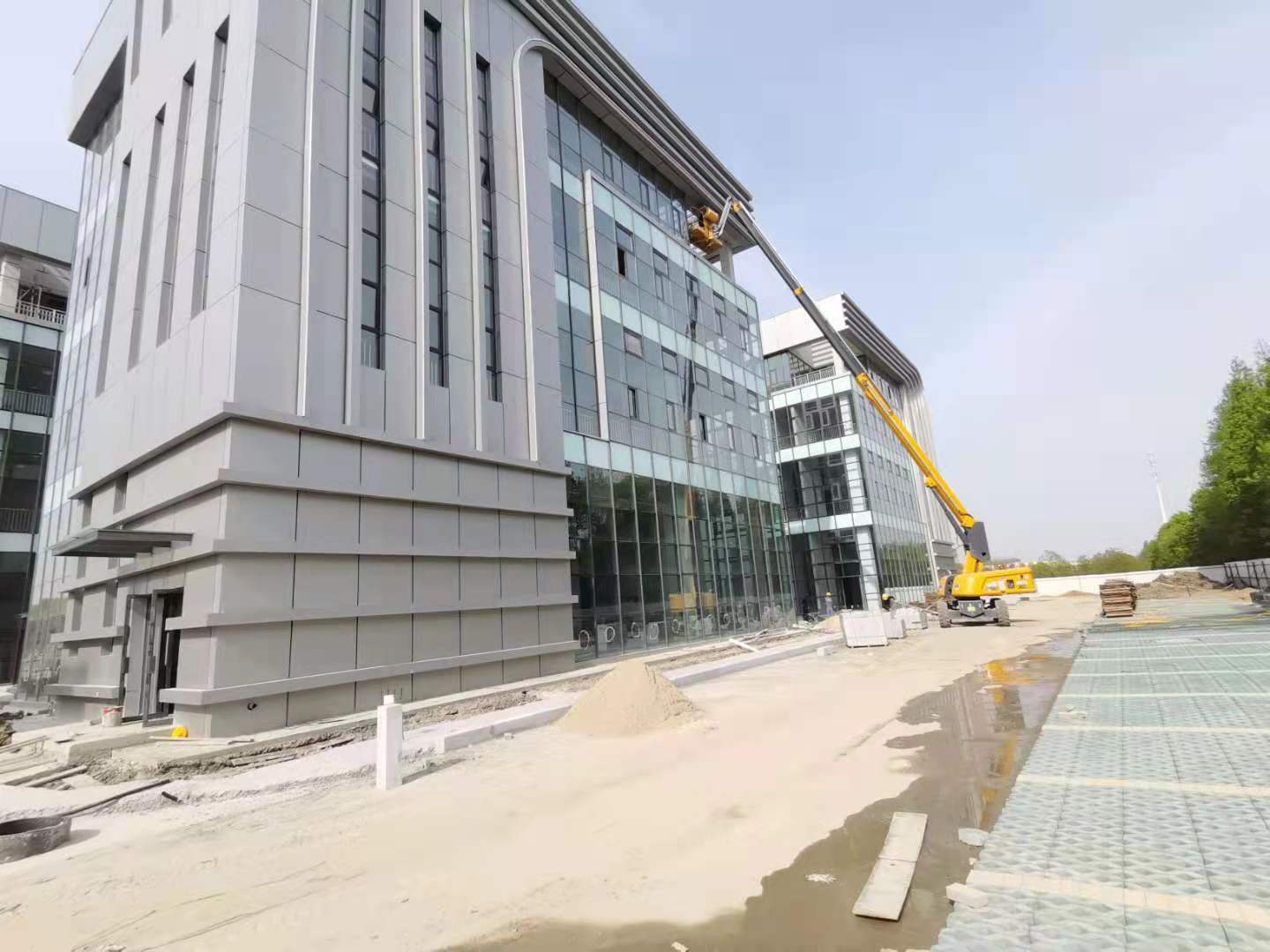 苏州市昆山市巴城镇石牌 昆山周市客运站附近全新厂房出售 1400平起