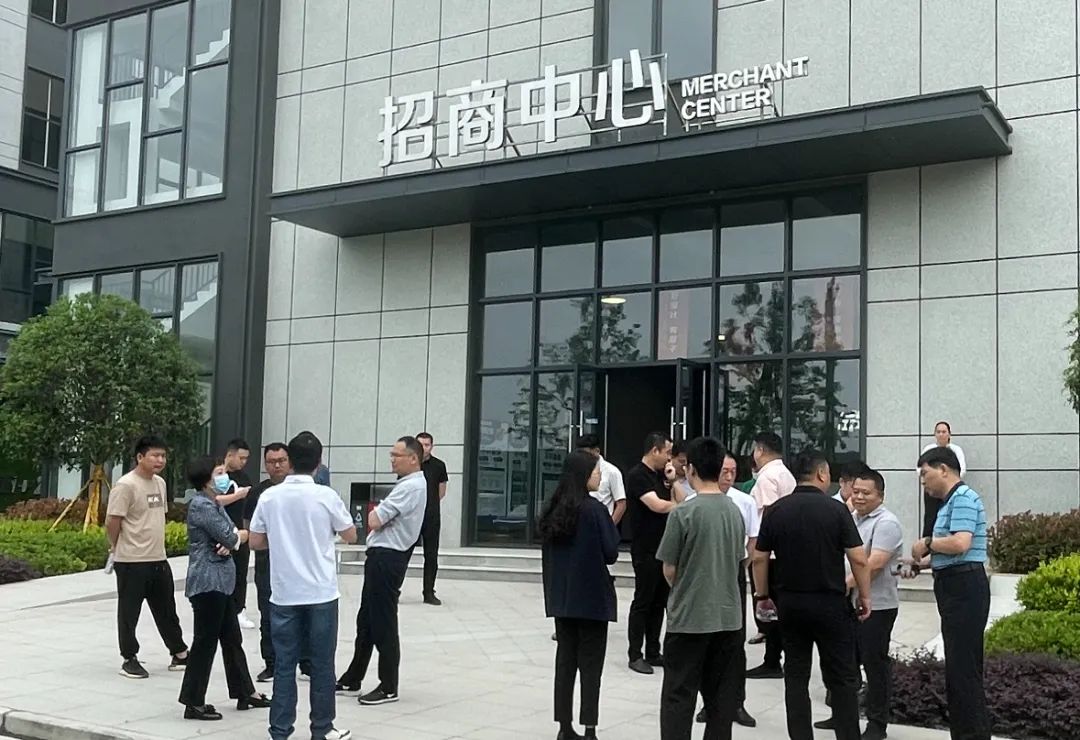政企联动|江夏区副区长梁爽一行考察调研中南高科江夏生命科学城项目