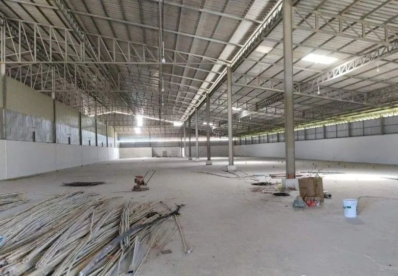 柬埔寨金边郎哥区3000㎡厂房出租，1.3$/㎡
