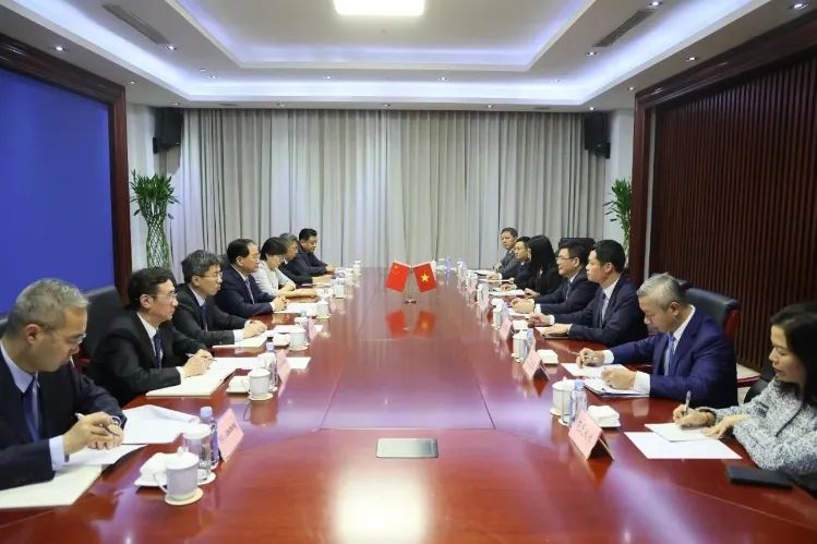 中国工信部部长: 支持中国车企加大对越南汽车行业的投资
